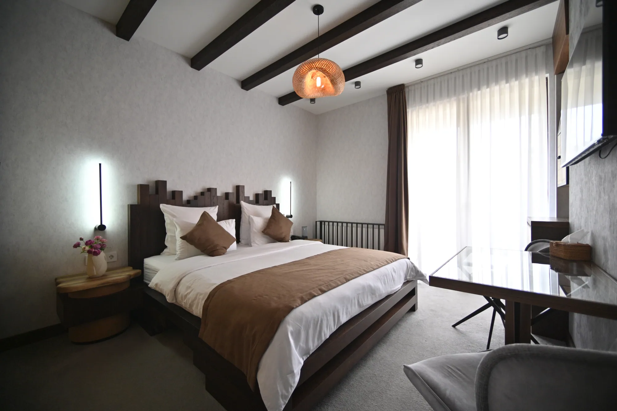 room 5 1st image